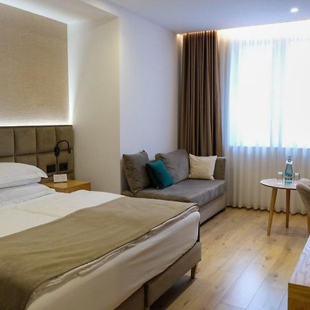 Sibb Hotel Tirana Exterior photo