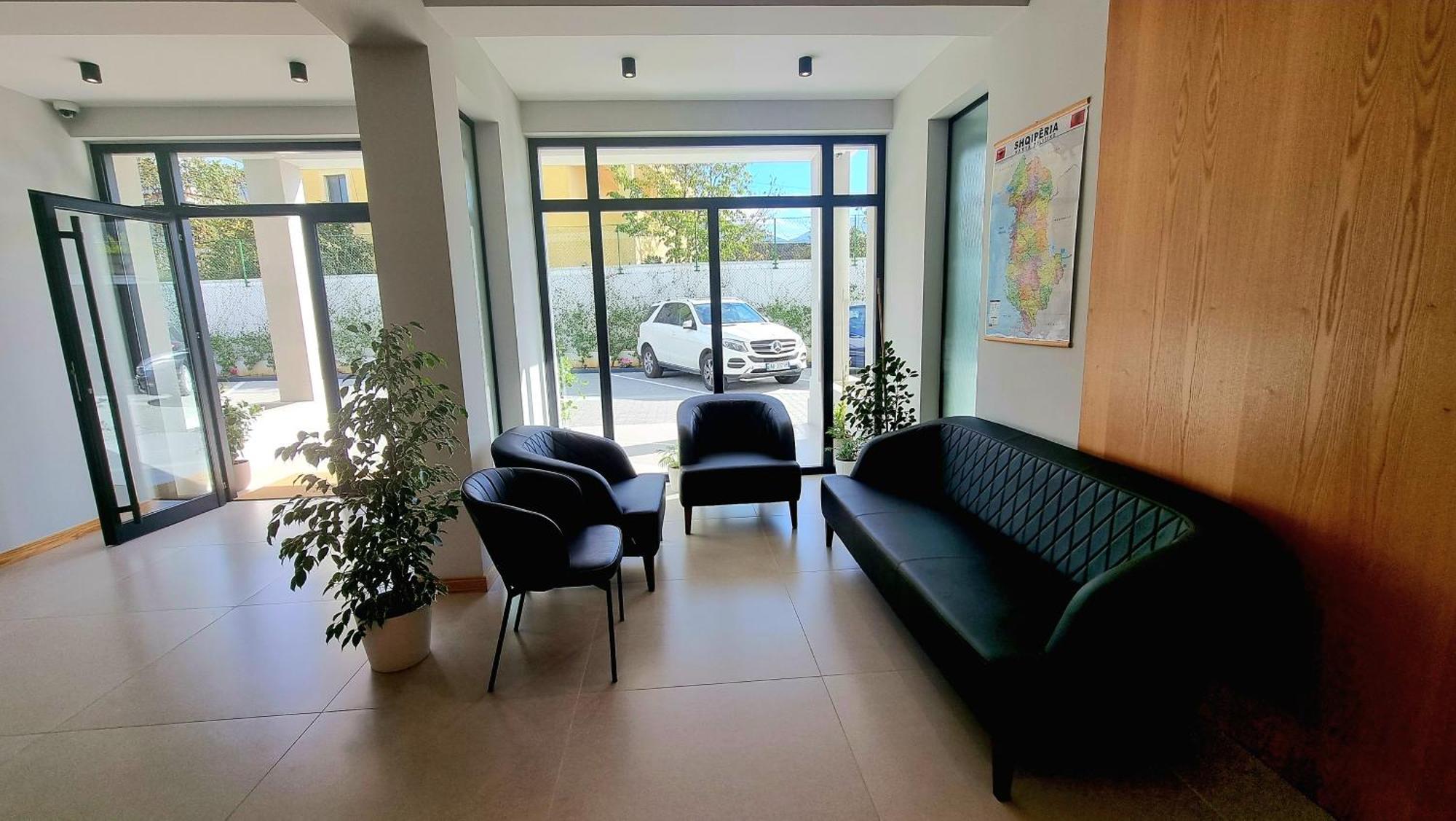Sibb Hotel Tirana Exterior photo